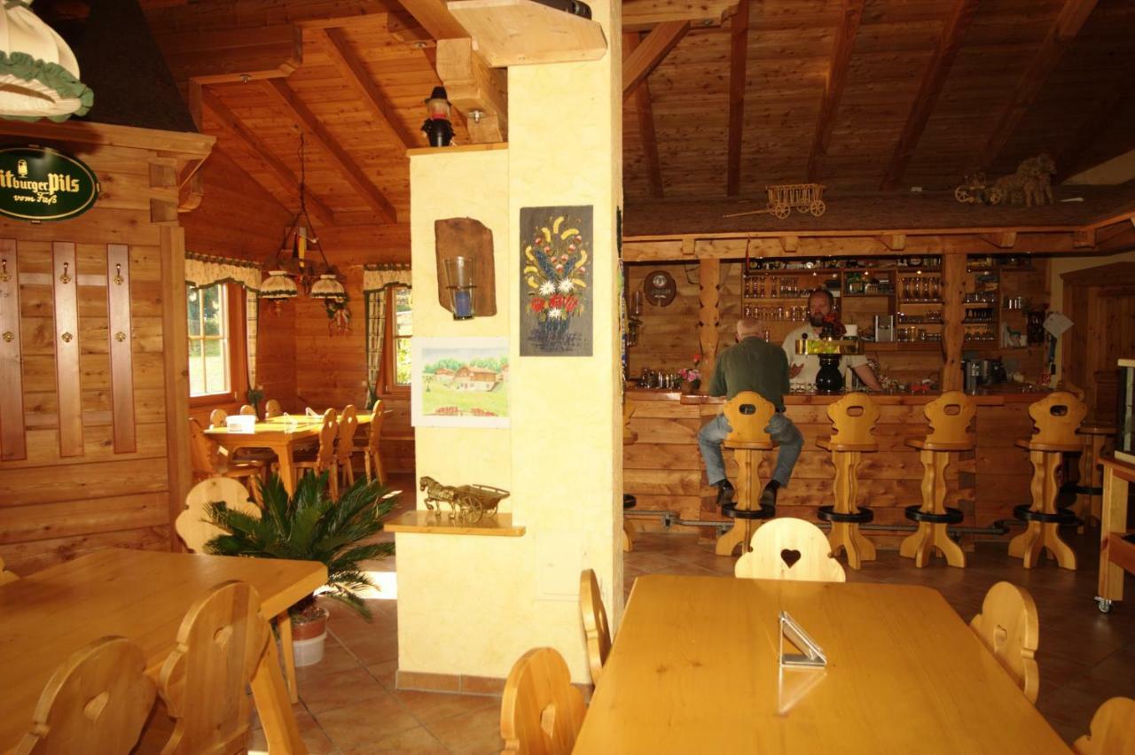 Blockhaus-Ferienpark Eisenschmitt Экстерьер фото